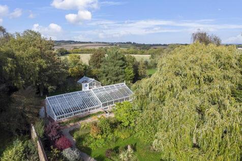 Sherborne, DT9 - property photo