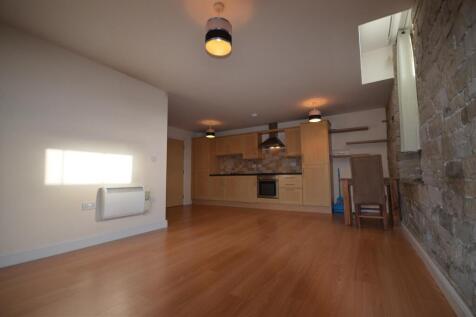 Lounge / Kitchen