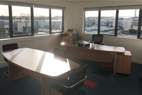 Office to rent Image 3