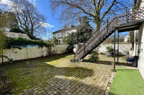 The Avenue, Eaglescliffe, Stockton-On-Tees photo 3
