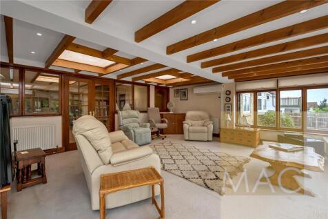 Duchess Drive, Newmarket, Suffolk, CB8 photo 4