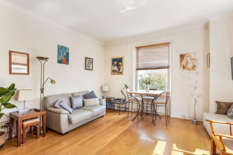 Living room3
