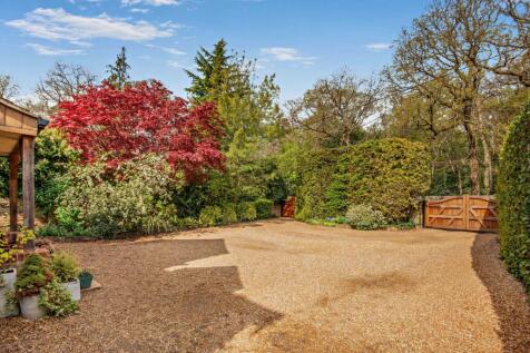 Carriage Driveway