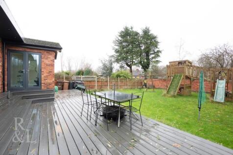 30 Carsington Crescent (25).jpg