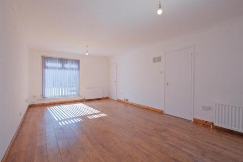 Living Room / Dining