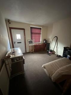 2-bed house on Albert Street, Loughborough, £953/mo