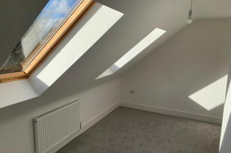 19 Amina Gardens Wolverhampton  WV3 7BD photo 5