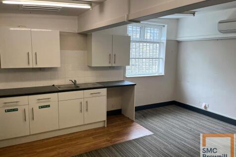 Retail Property (high street) to rent Image 5