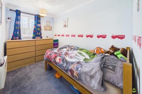Presented by Clinton at EweMove Bexleyheath and Da