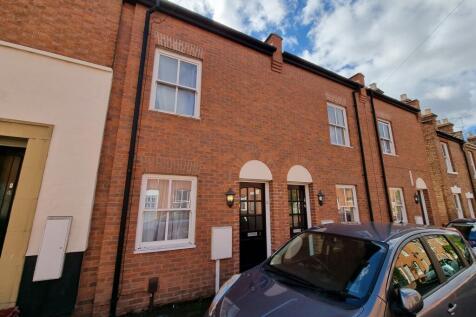 3-bed terraced on 3 Princes Court, Princes Street, £1,950/mo