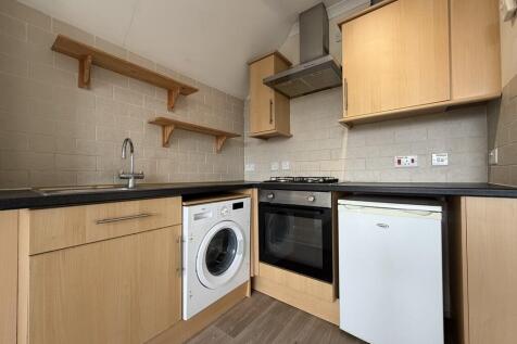 Alphington Road, Exeter photo 5