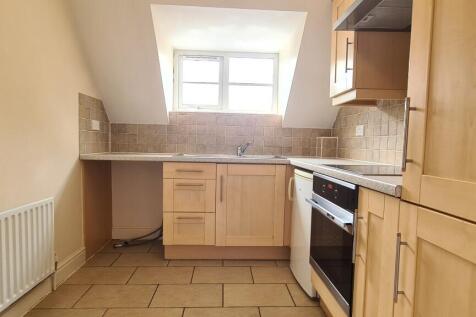 Millway Road, Andover, Hampshire, SP10 photo 2