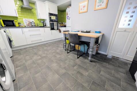 PXL_20251002_0901...