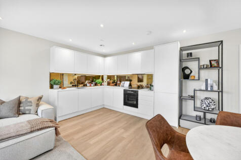 Novella Apartments, High Road Chigwell, Essex, IG7 photo 4