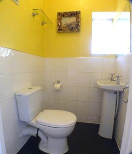 WC L.JPG