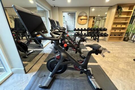 Peleton Room pic 10.jpeg