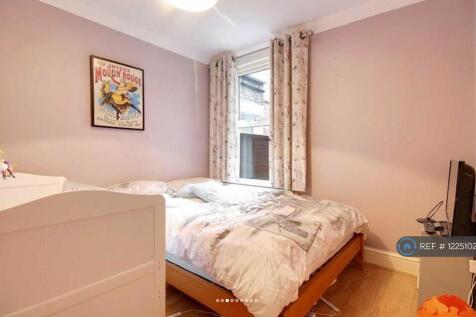 Claude Road, London, E10 photo 4