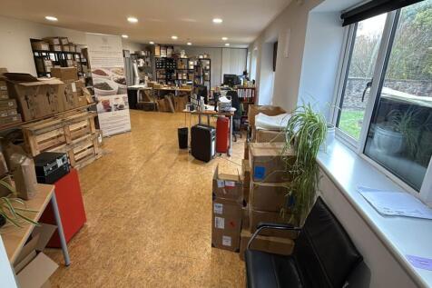 DOWNSTAIRS OFFICE SP