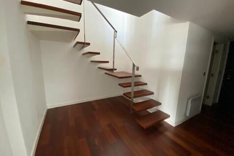 HALLWAY T202509111600.jpg