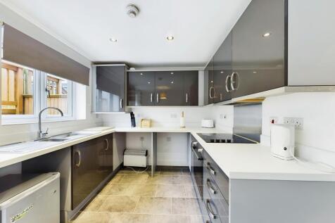 Sneyd Wood Road  photo 4