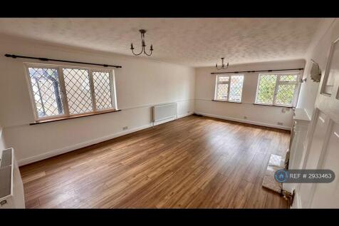 Lounge/ Diner- Room Size 6.78m x 4.16m