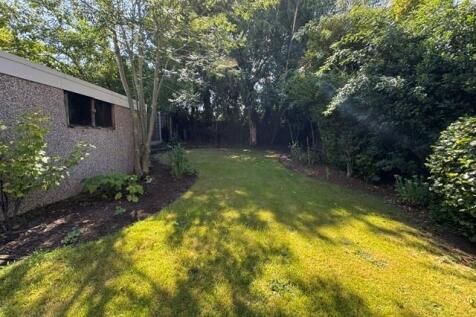 Rear Garden 2.jpg