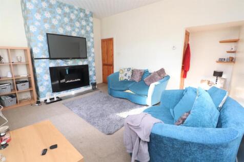 Donald Street, Farsley, Pudsey, West Yorkshire, LS28 photo 4