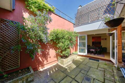 2_camborne_mews_image2_17384_4.jpg
