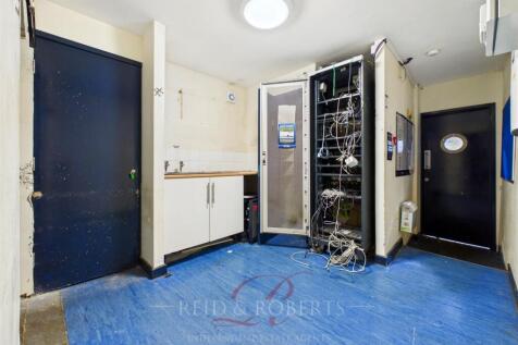CAM04884G0-PR0167-STILL003.jpg