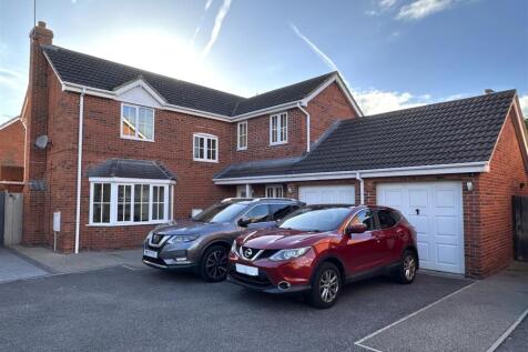 Newark, NG24 - property photo