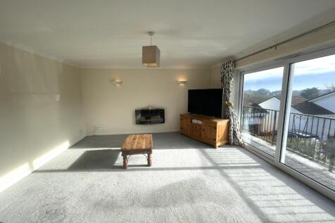 Living Room.jpeg