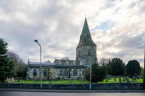 Located in the thriving village of Misterton