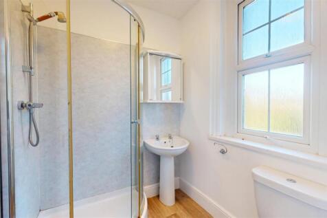 Millmead, Bathroom
