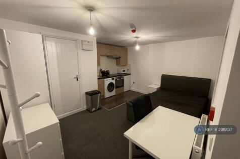 Studio Room