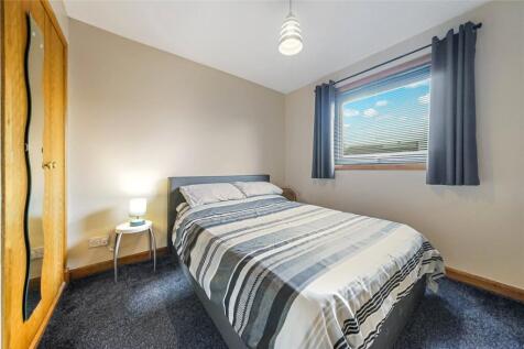 4 bed, 3 bath Detached in Cardiff - Photo 20