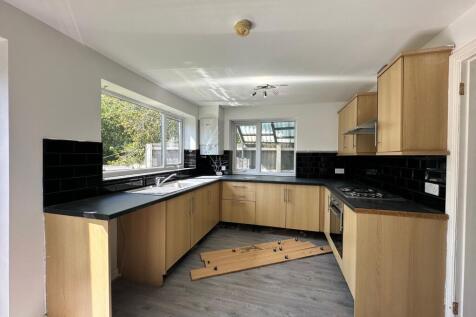 Coronation Drive, Prescot, L35 photo 3