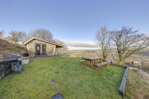 Upper Garden &amp; Summer House