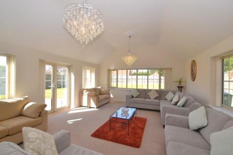 Aviary Close, Grantham photo 3