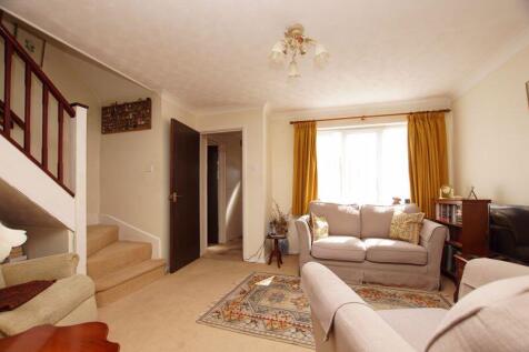 Lounge Area and Entrance Hall