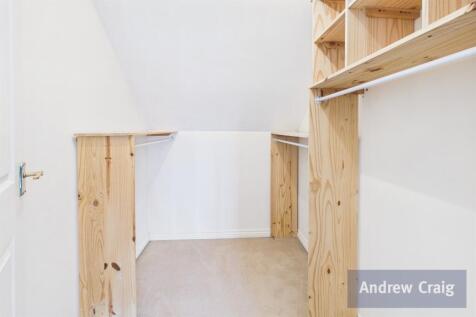 Walk-In Wardrobe