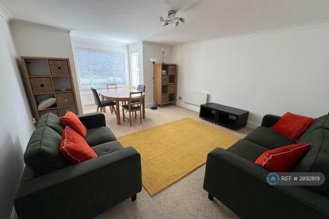 Large Lounge/ Dining Room 