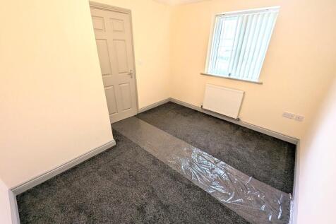 Sandy Lane, Rugeley. Staffordshire photo 4