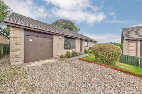 4 Rose Hemming Place Letham-16.JPG