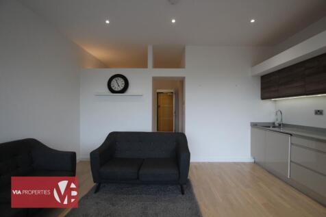 Deacons House, High Road, Broxbourne, EN10 photo 4
