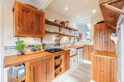 3 bed, 2 bath Flat in Leeds - Photo 13