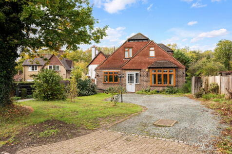 Chalkpit Lane, Oxted, RH8 0NF. 4 bedroom detached bungalow for sale