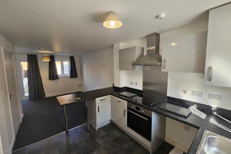 Hamilton Drive, Towcester photo 3