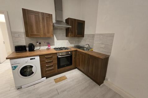 Ground Floor Flat, Cricketfield Road, Hackney, London photo 3