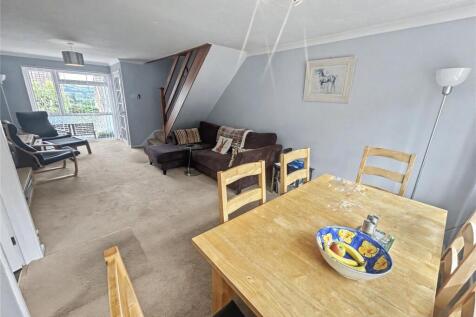 Sitting/Dining Room