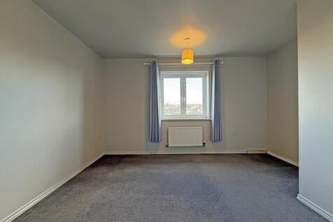 Bridge View 19 - Bed 1.jpg